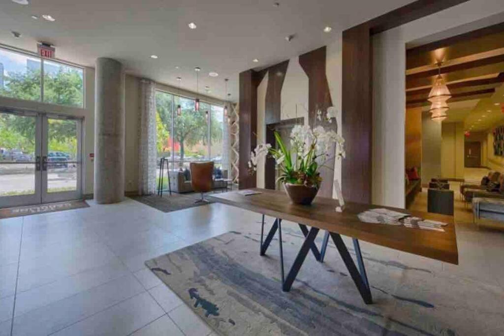 شقة Htown Downtown Oasis هيوستن المظهر الخارجي الصورة