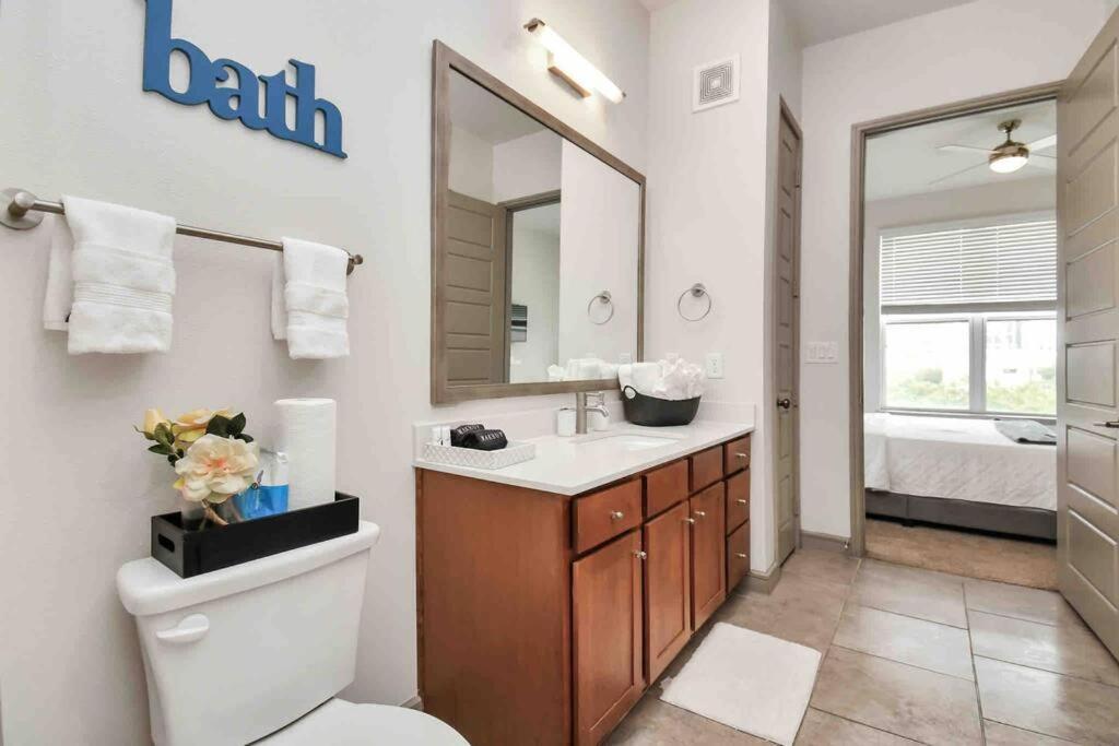 شقة Htown Downtown Oasis هيوستن المظهر الخارجي الصورة